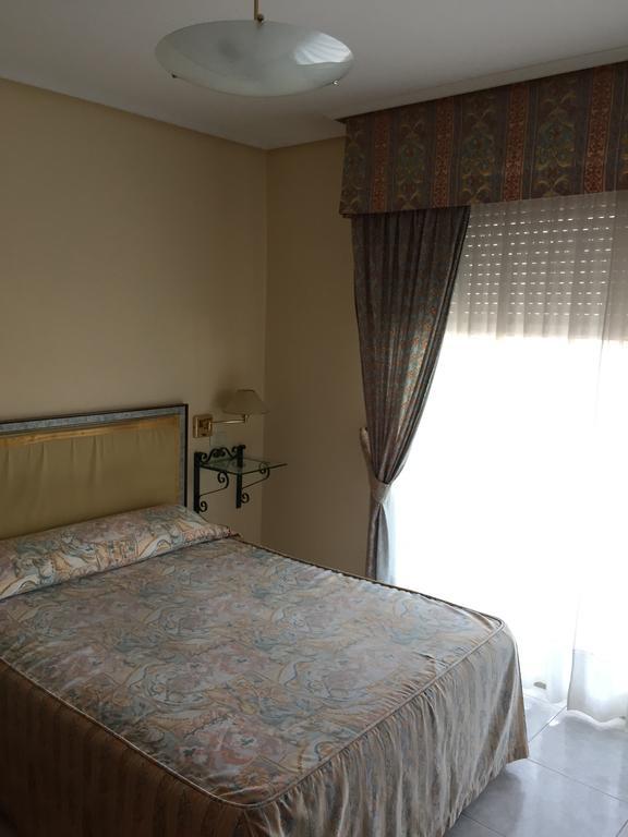 Hotel Derby Carballino Room photo